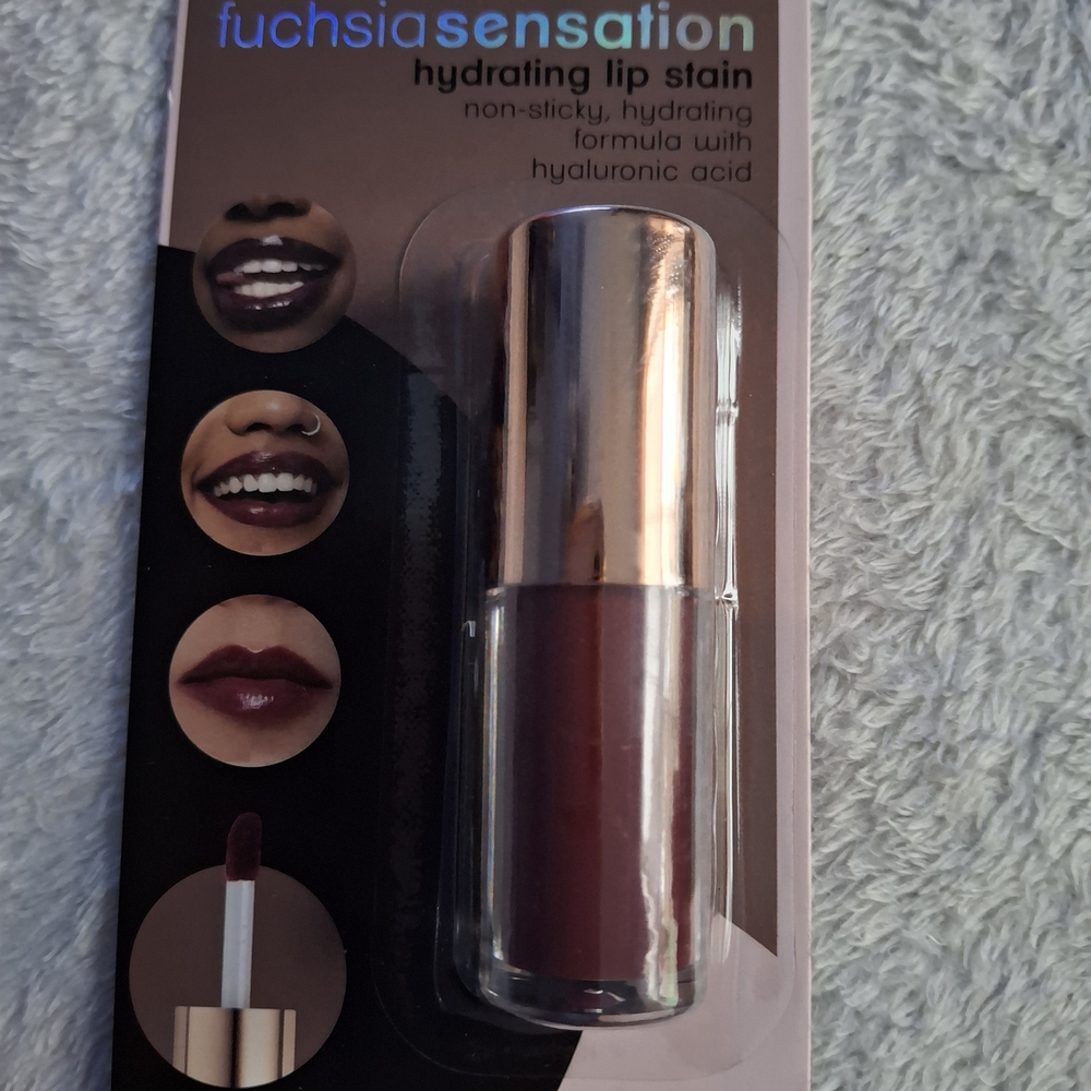 Hydrating Lip Stain - Rich Burgundy